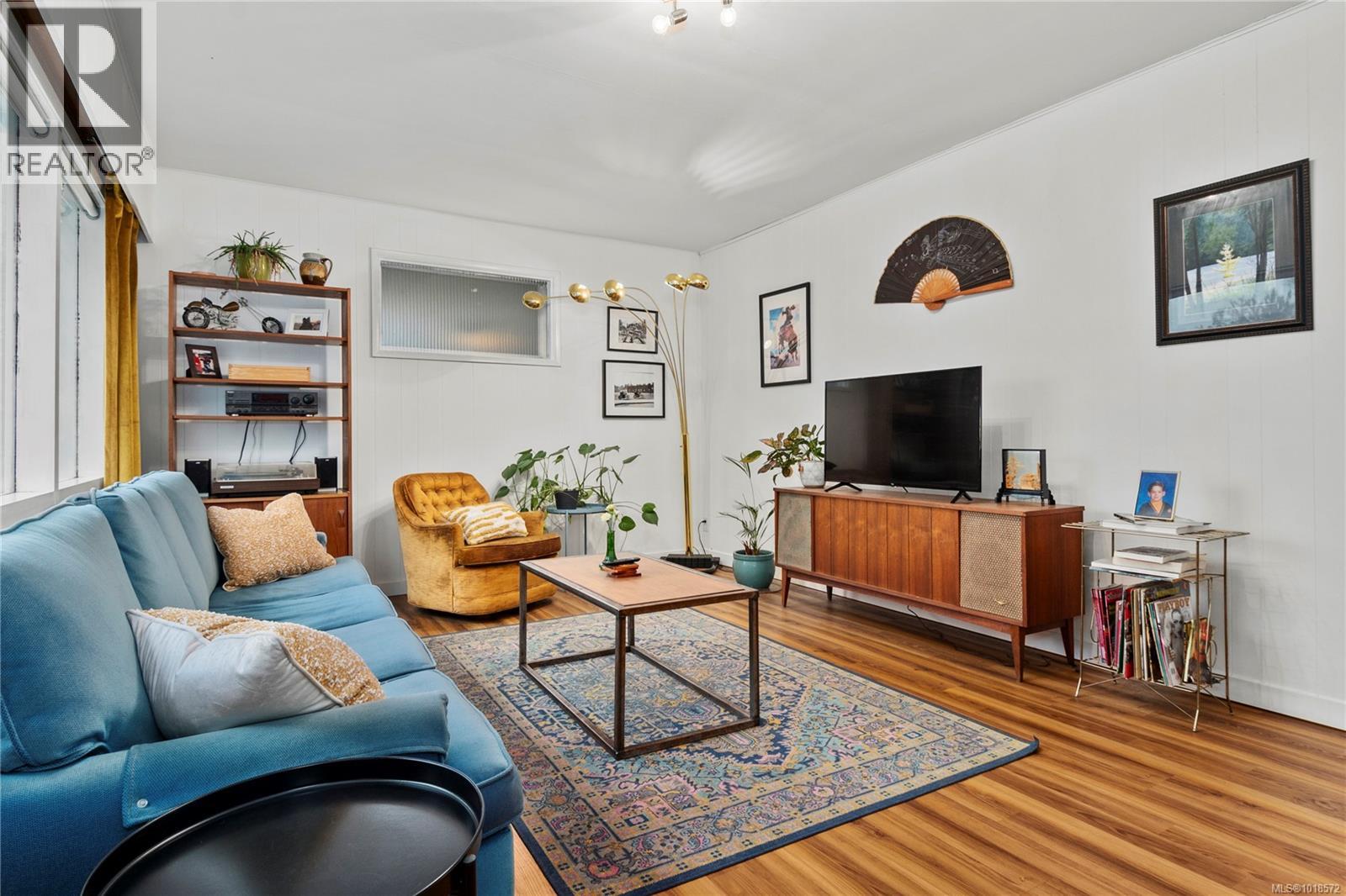 1040 17th St, Courtenay