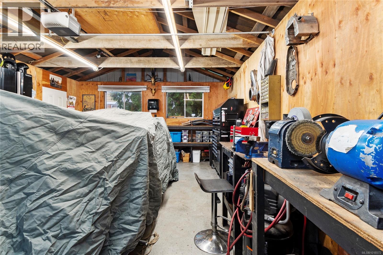 1040 17th St, Courtenay