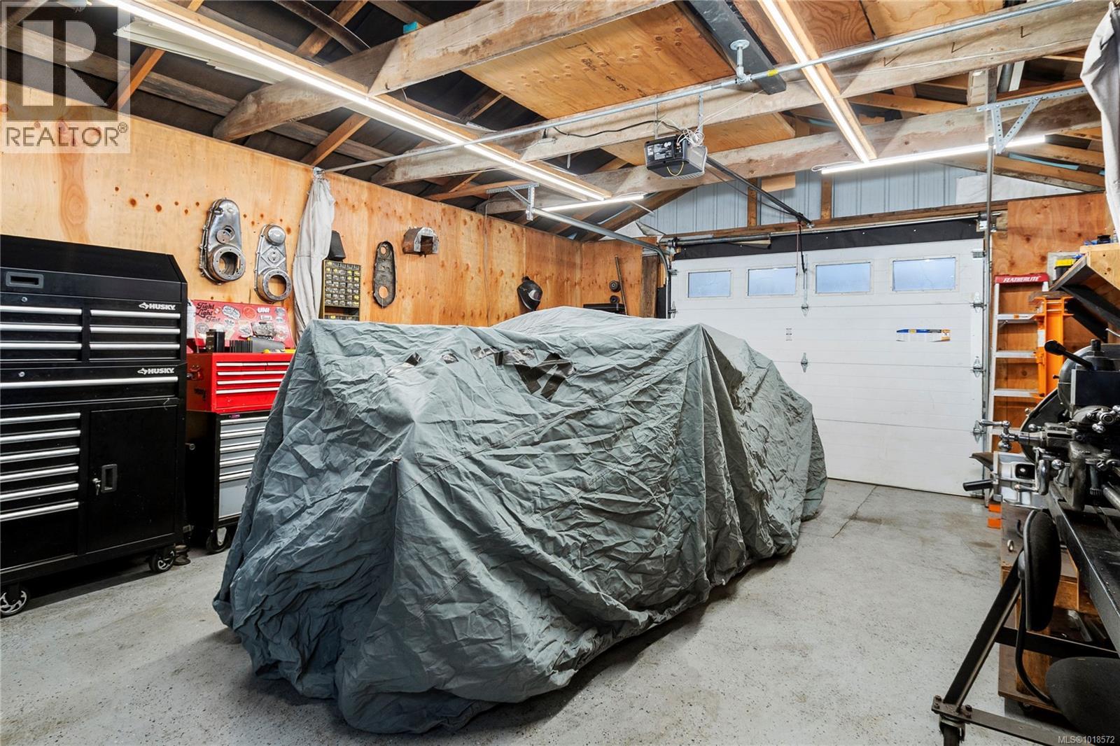 1040 17th St, Courtenay