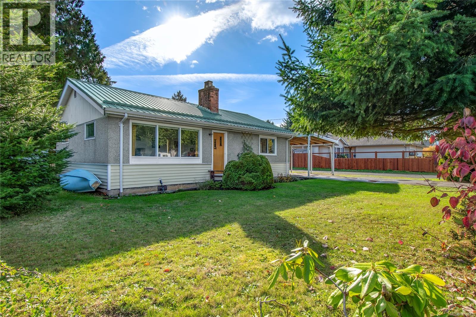 1040 17th St, Courtenay