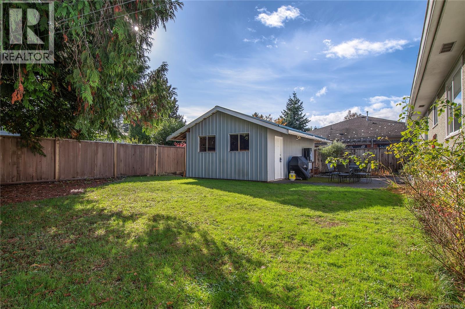 1040 17th St, Courtenay