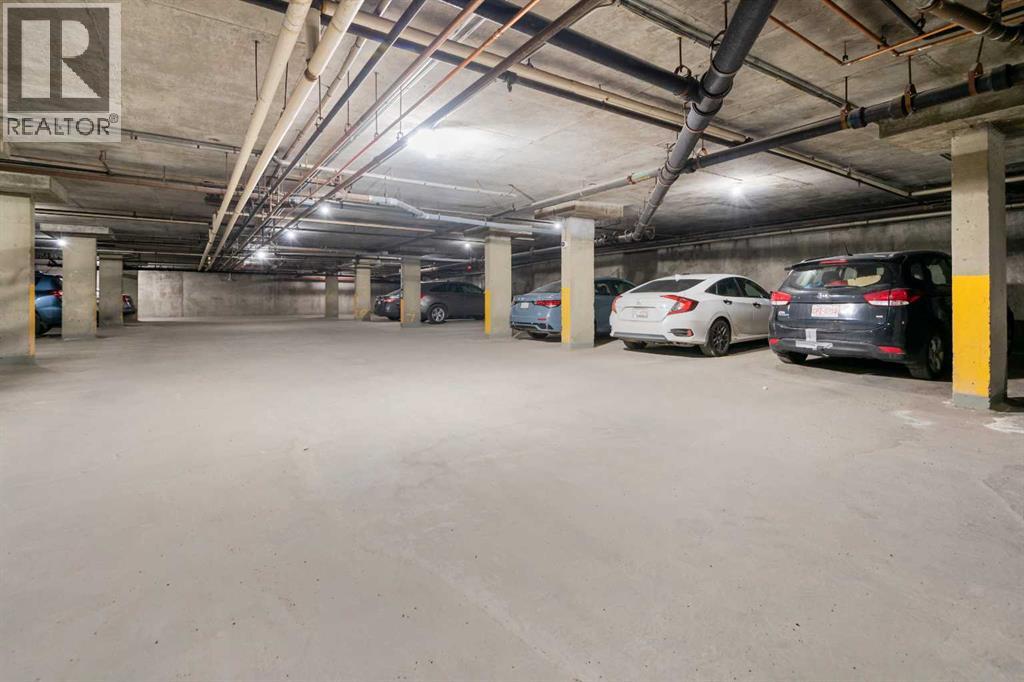 Single Family House for Sale in  C  Street NW Varsity Calgary 