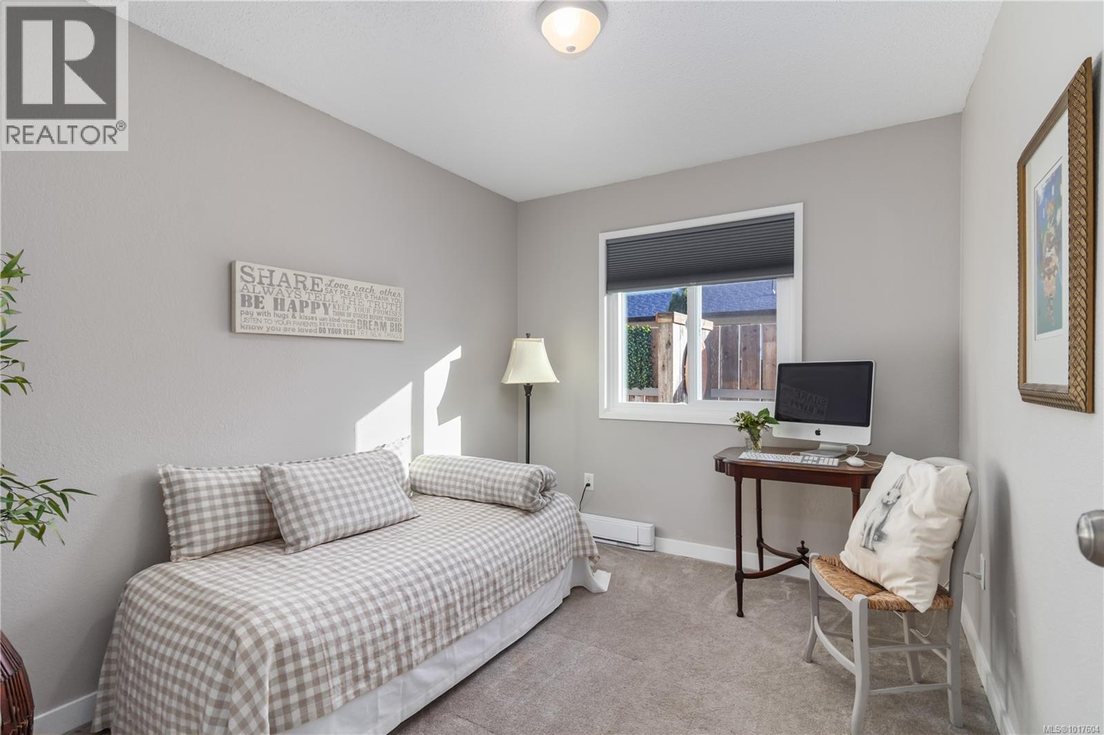 #2 2034 WEILER AVE - 16