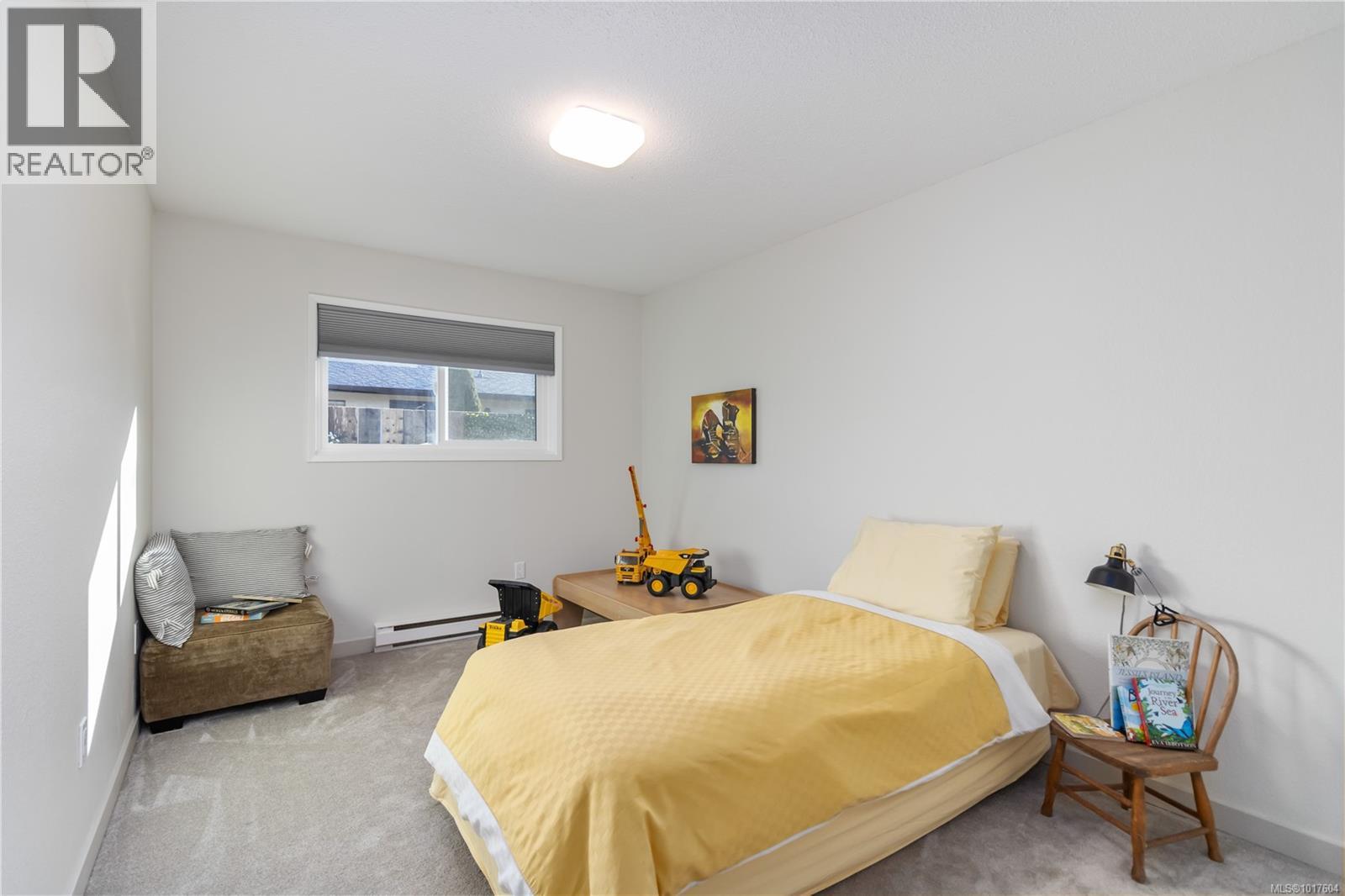 #2 2034 WEILER AVE - 19