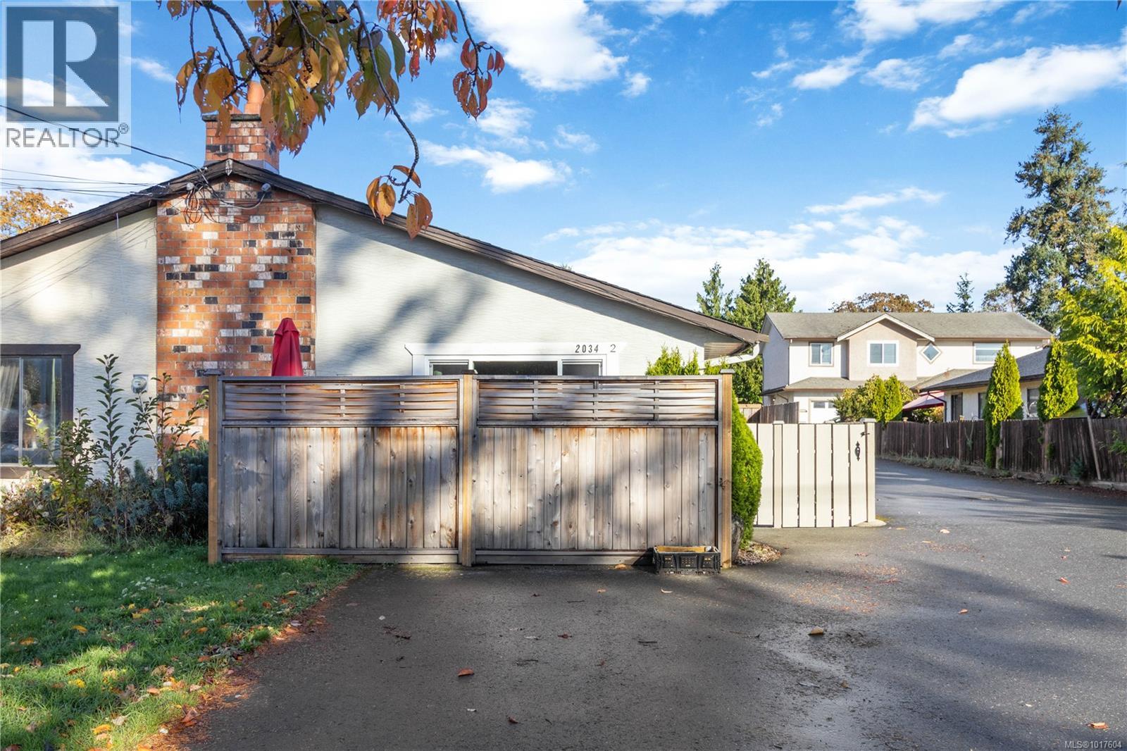 #2 2034 WEILER AVE - 2