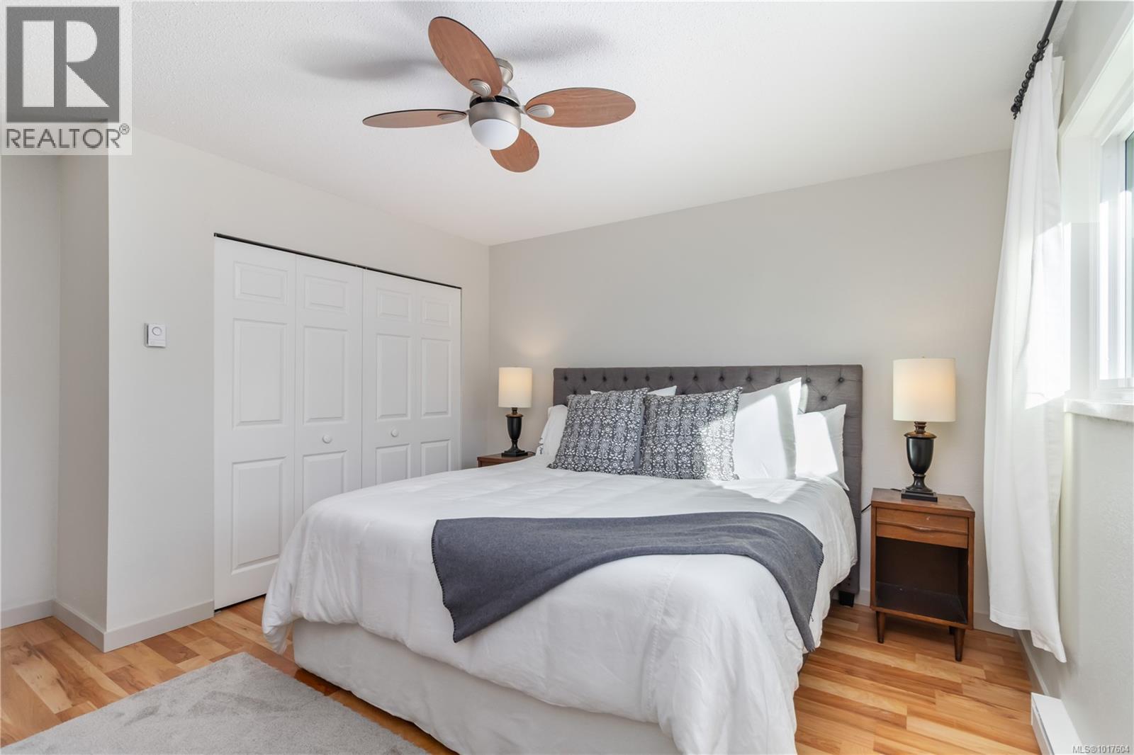 #2 2034 WEILER AVE - 23