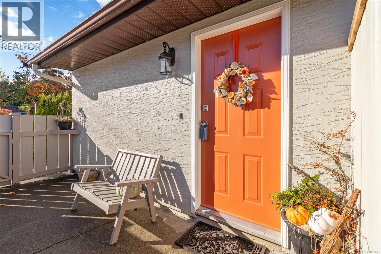 #2 2034 WEILER AVE - 32