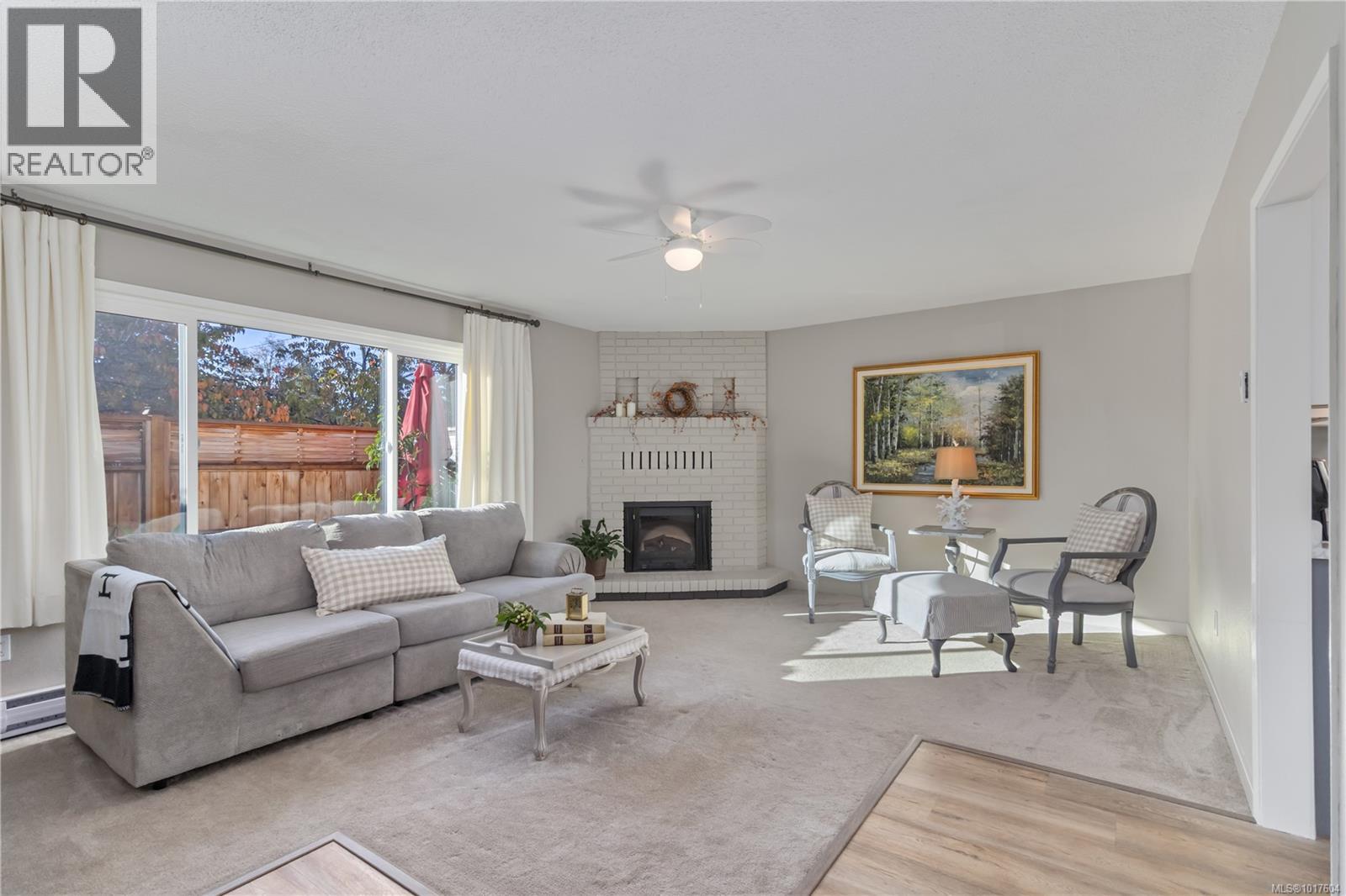 #2 2034 WEILER AVE - 4