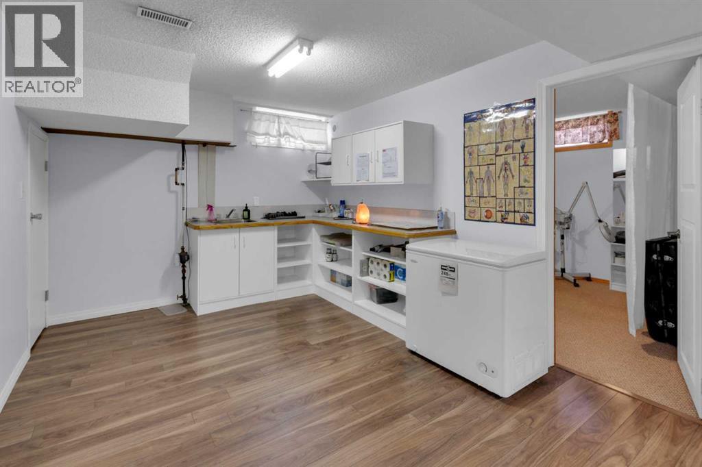 Single Family House Bungalow for Sale in   Street NW Varsity Calgary 