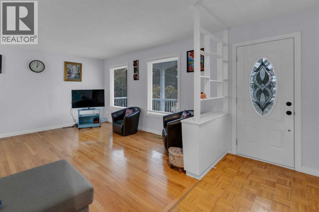 Single Family House Bungalow for Sale in   Street NW Varsity Calgary 