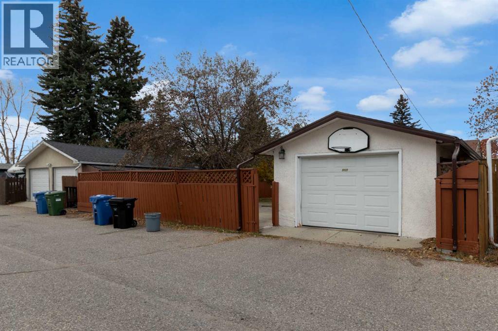 Single Family House Bungalow for Sale in   Street NW Varsity Calgary 