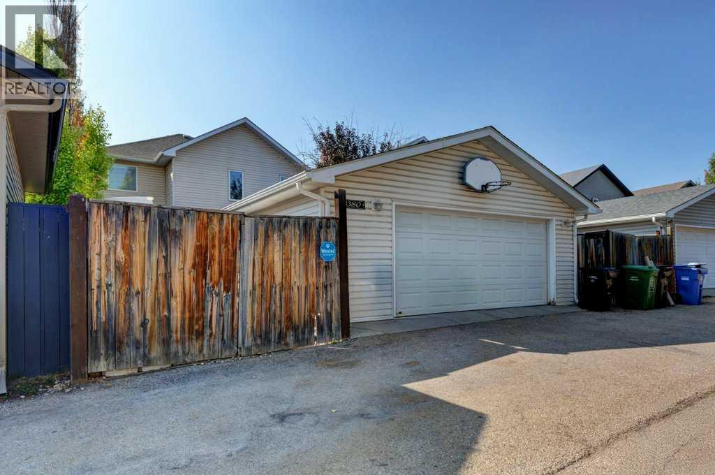 Single Family House for Sale in  Chaparral Street SE Chaparral Calgary 