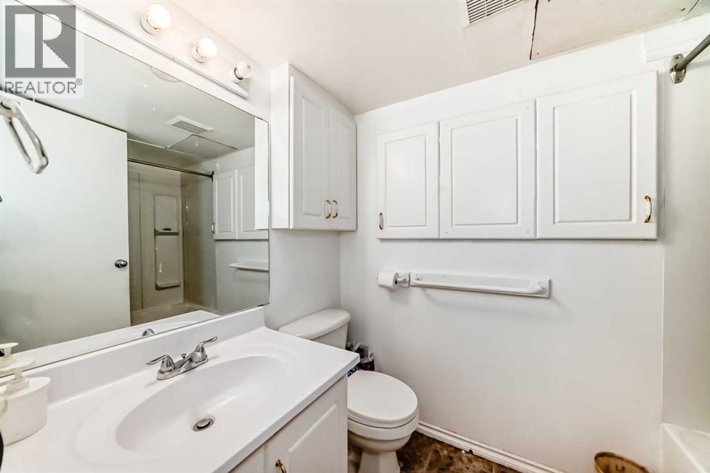 Single Family House Bungalow for Sale in  Templehill Road NE Temple Calgary 