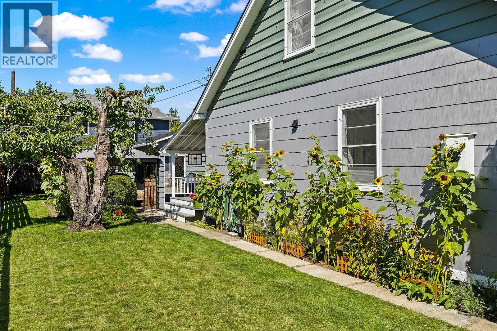  1404 Graham Street, Kelowna