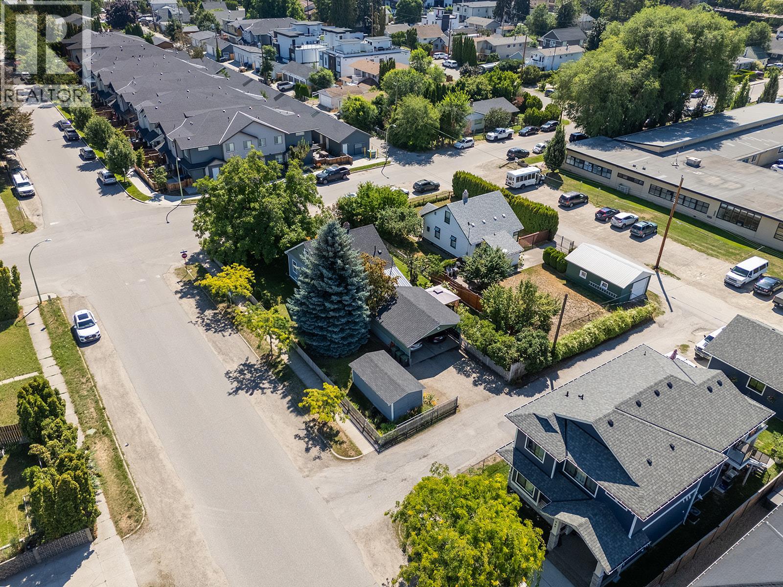  1404 Graham Street, Kelowna