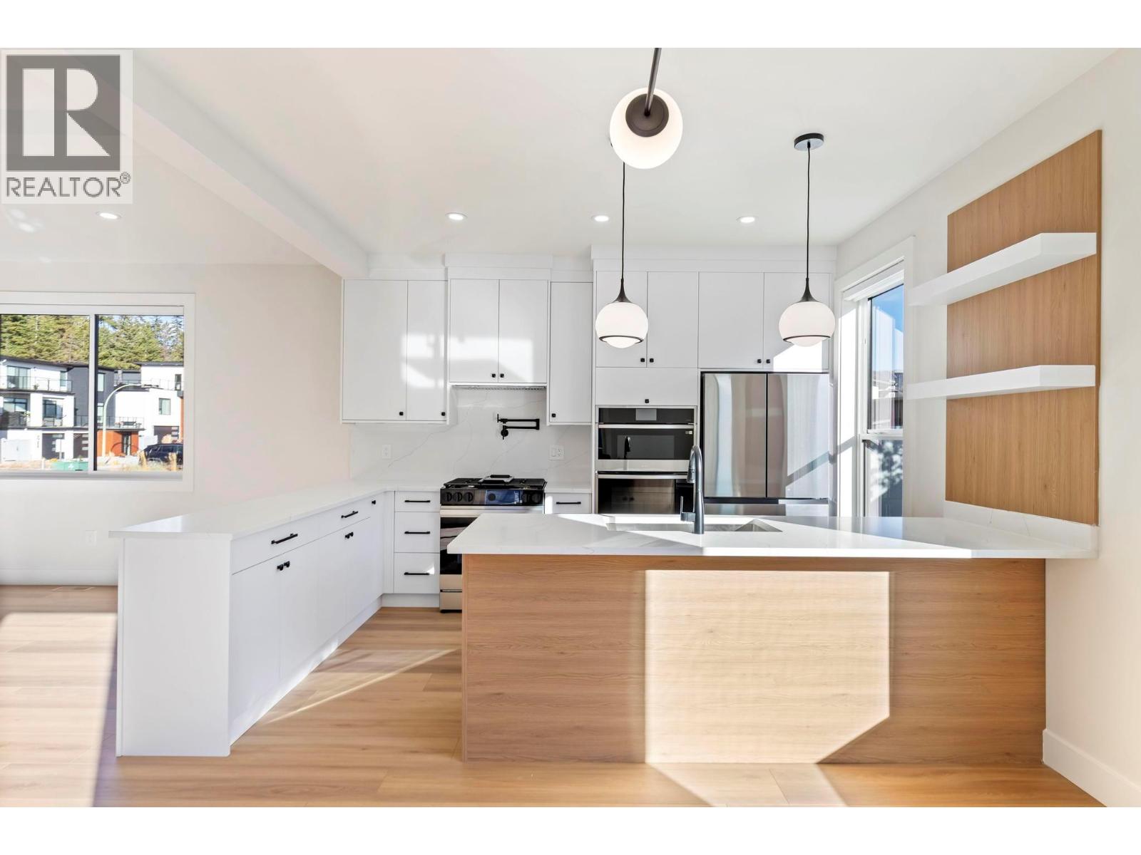  3741 Astoria Drive, West Kelowna