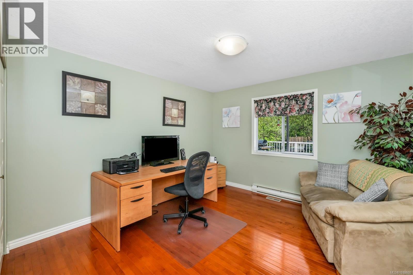 4759 Yellow Point Rd, Ladysmith