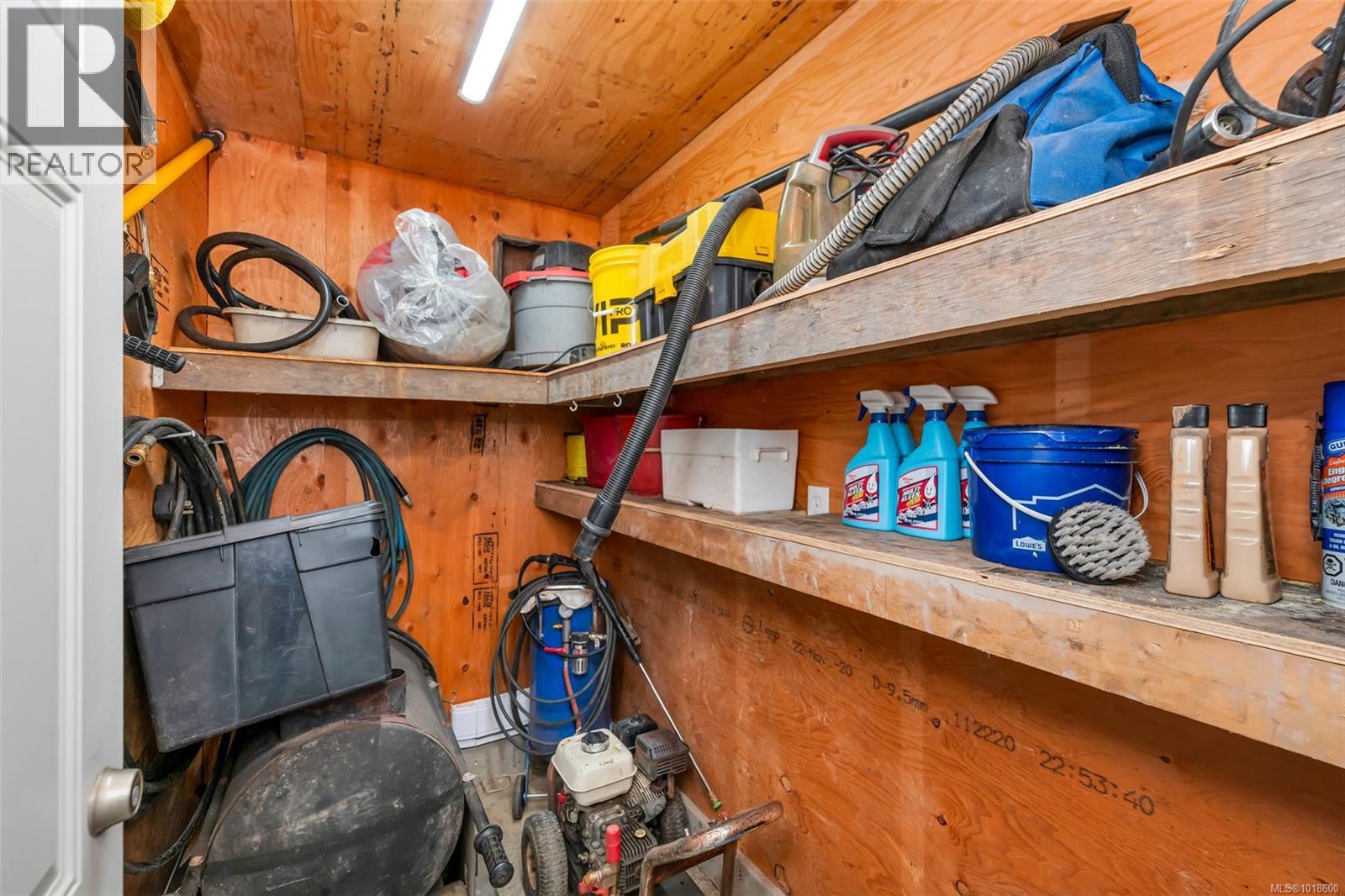 4759 Yellow Point Rd, Ladysmith