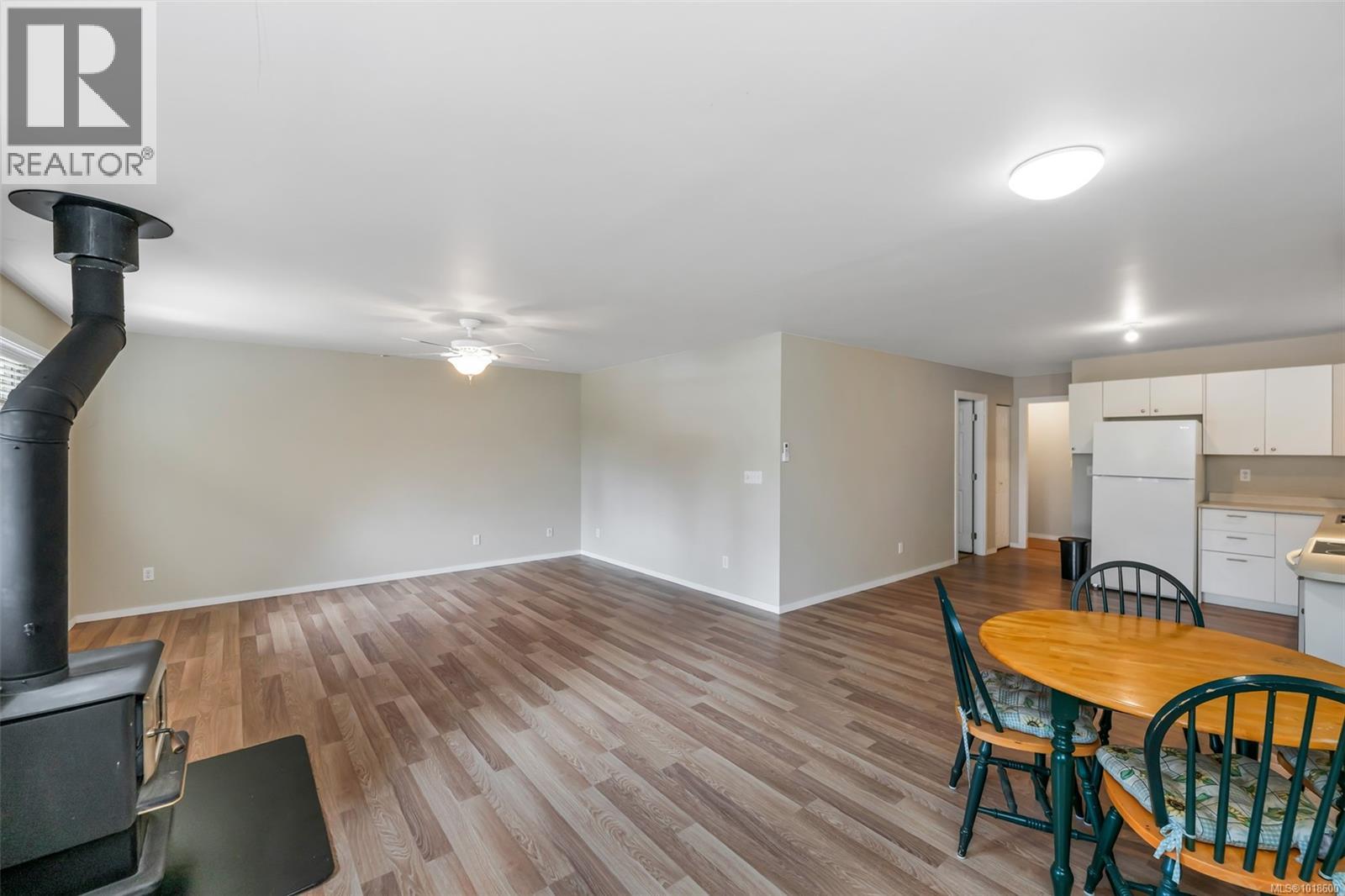 4759 Yellow Point Rd, Ladysmith