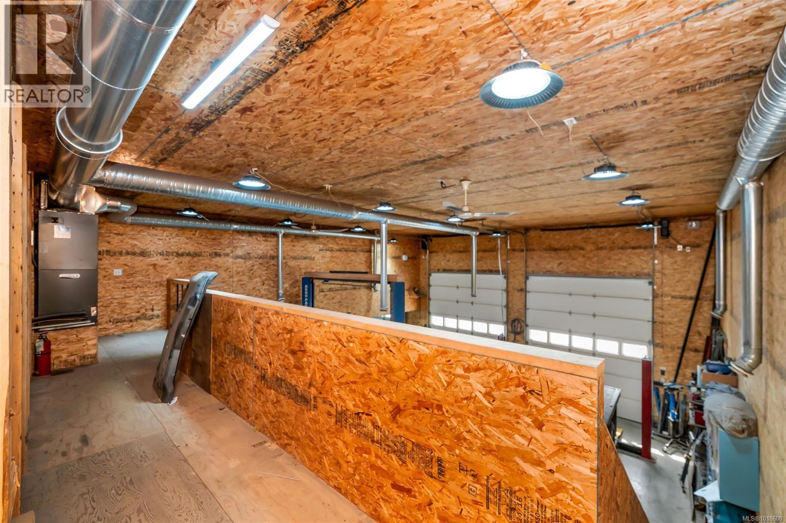 4759 Yellow Point Rd, Ladysmith