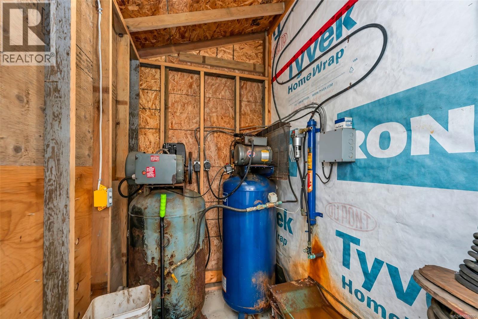 4759 Yellow Point Rd, Ladysmith