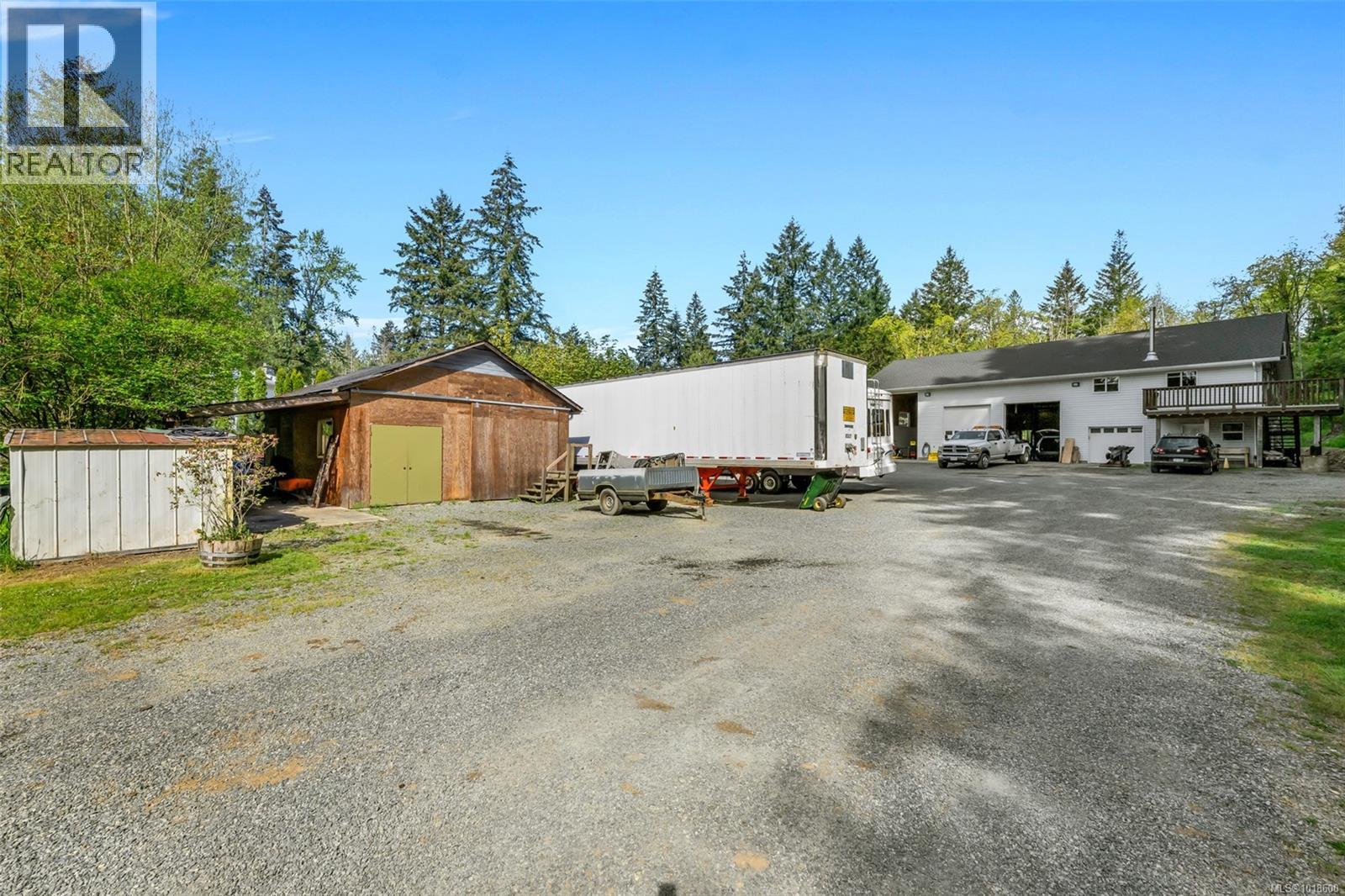 4759 Yellow Point Rd, Ladysmith