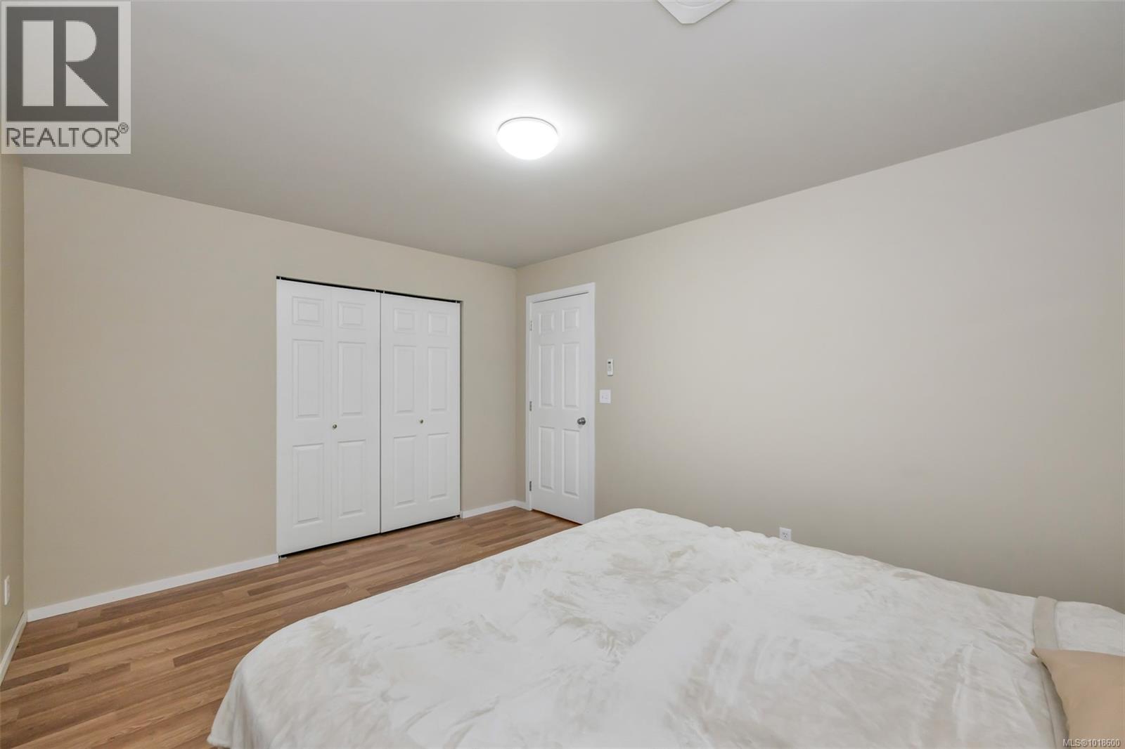 4759 Yellow Point Rd, Ladysmith