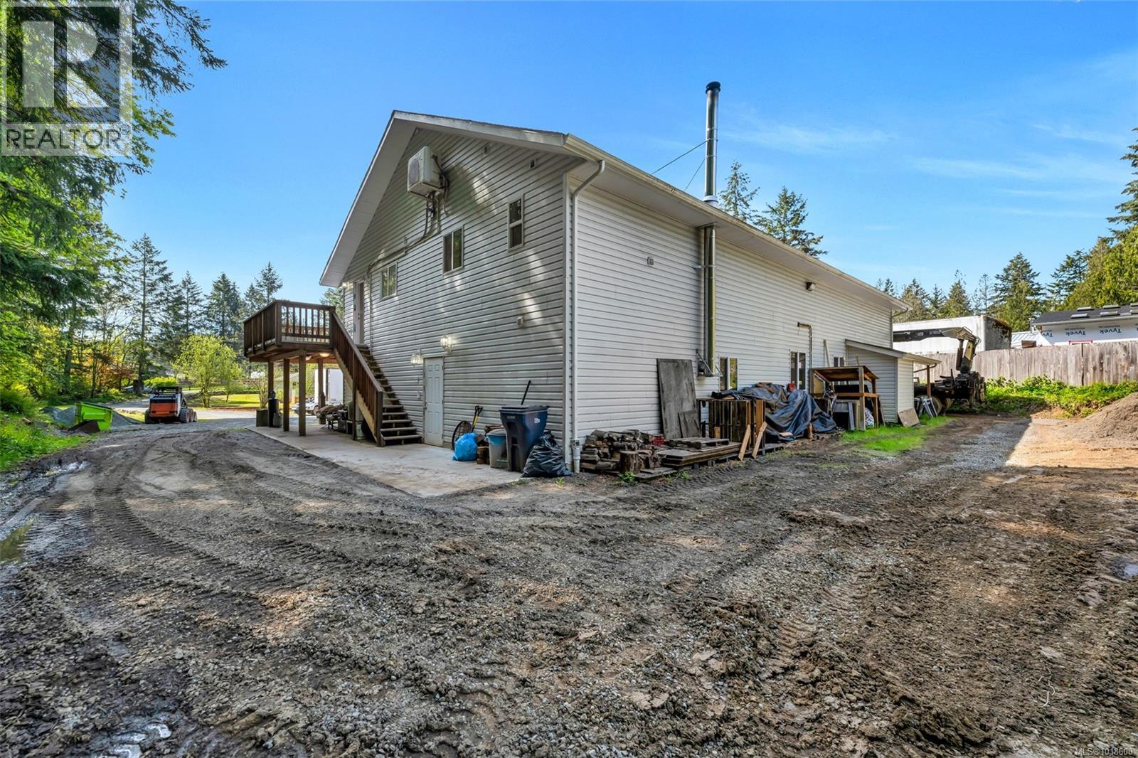 4759 Yellow Point Rd, Ladysmith