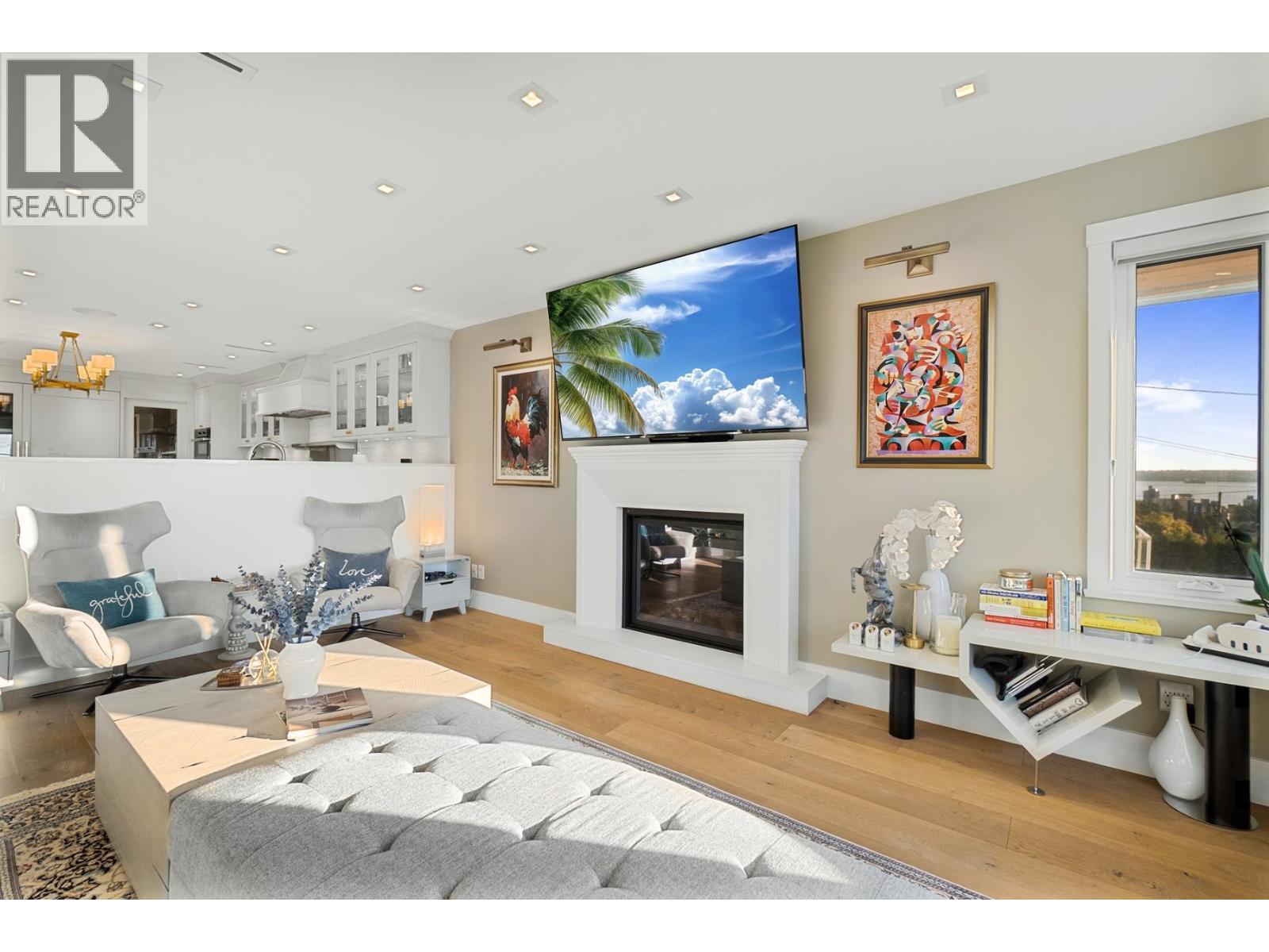 1388 21ST STREET, West Vancouver