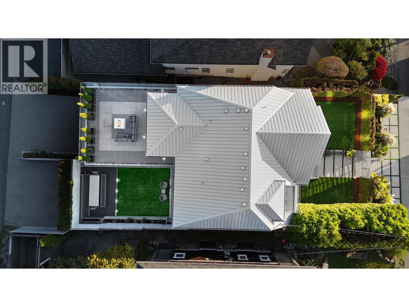 1388 21ST STREET, West Vancouver