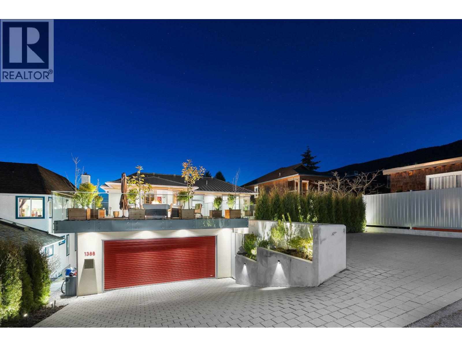 1388 21ST STREET, West Vancouver