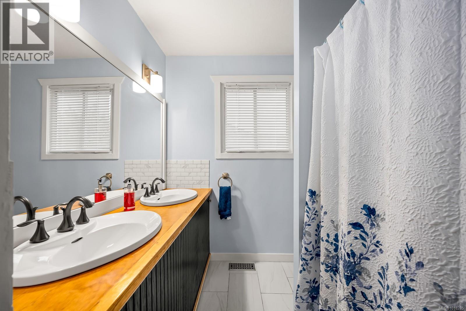 2019 Lambert Dr, Courtenay