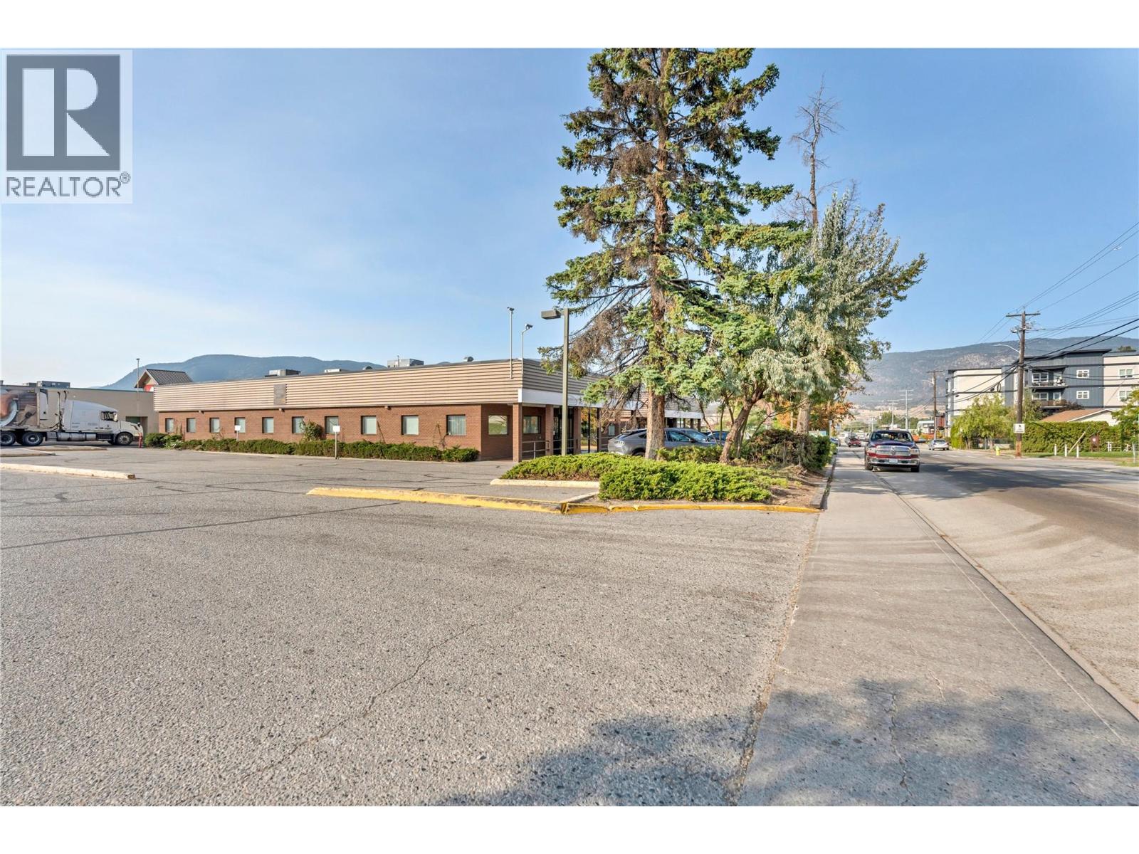 40 Calgary Avenue, Penticton