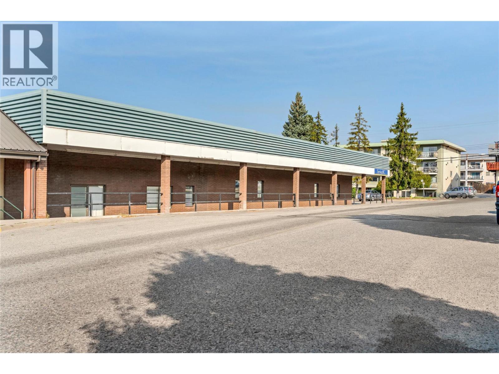 40 Calgary Avenue, Penticton