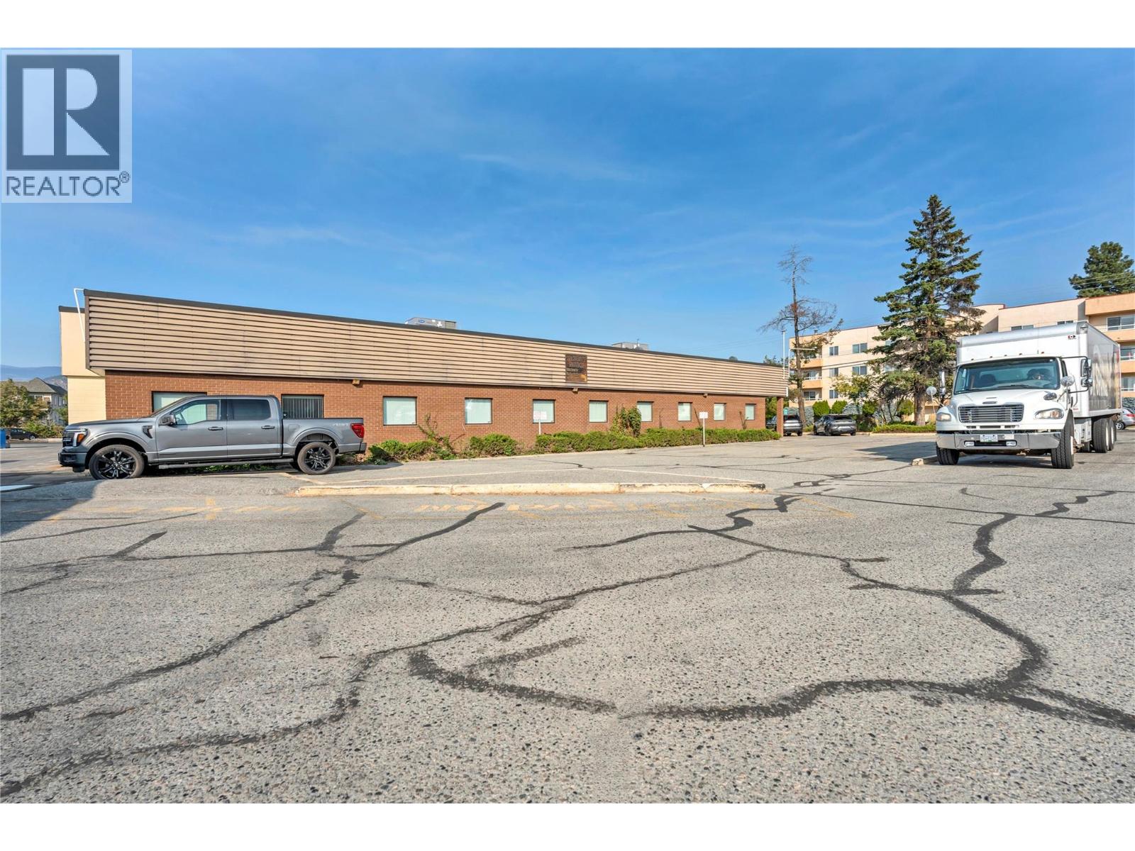 40 Calgary Avenue, Penticton