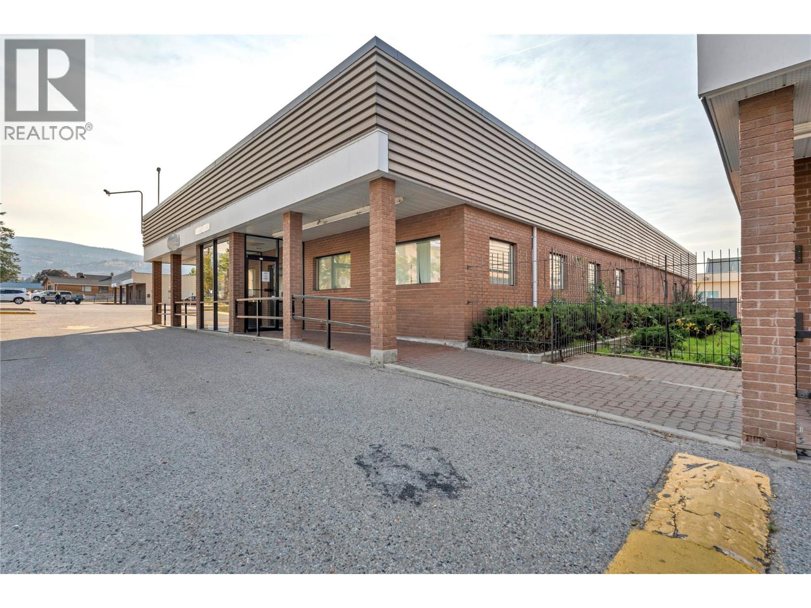 40 Calgary Avenue, Penticton