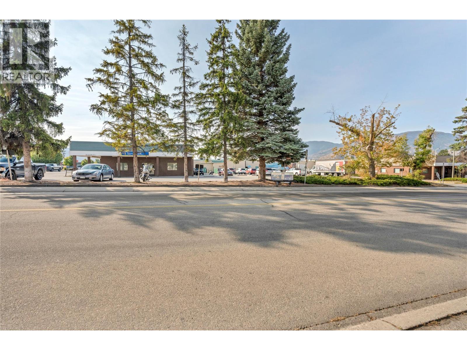 40 Calgary Avenue, Penticton