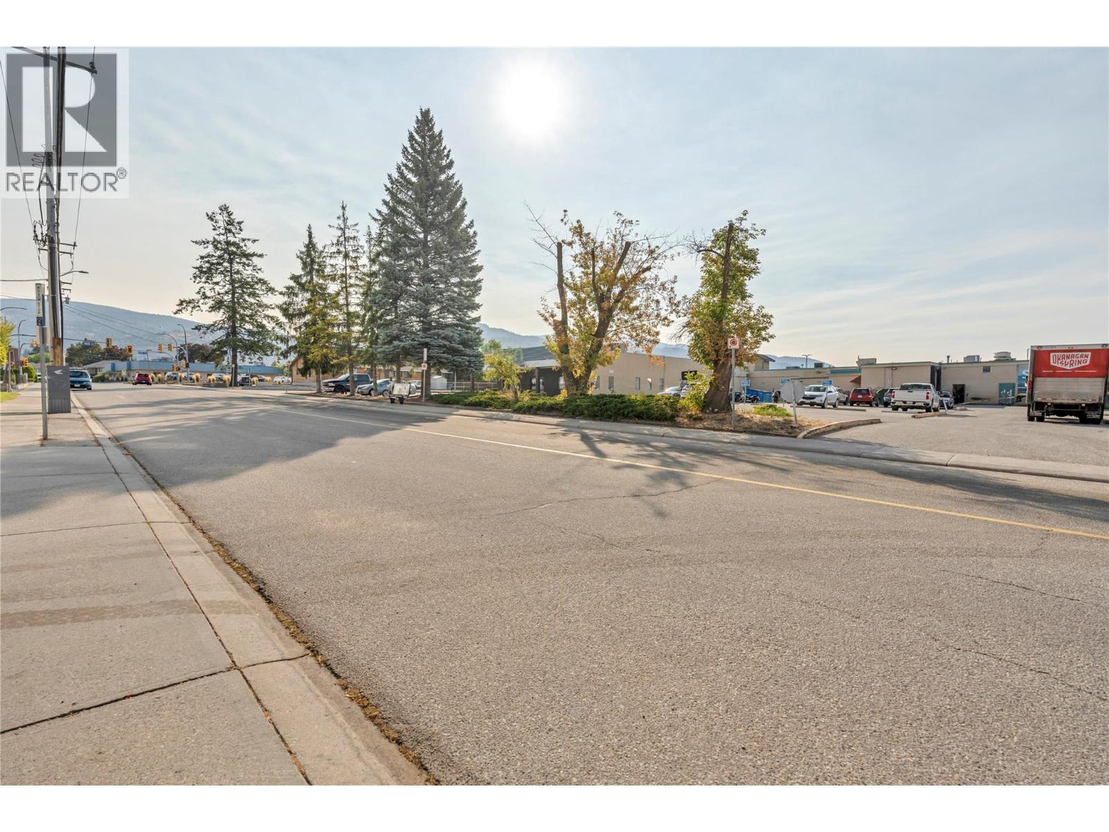 40 Calgary Avenue, Penticton