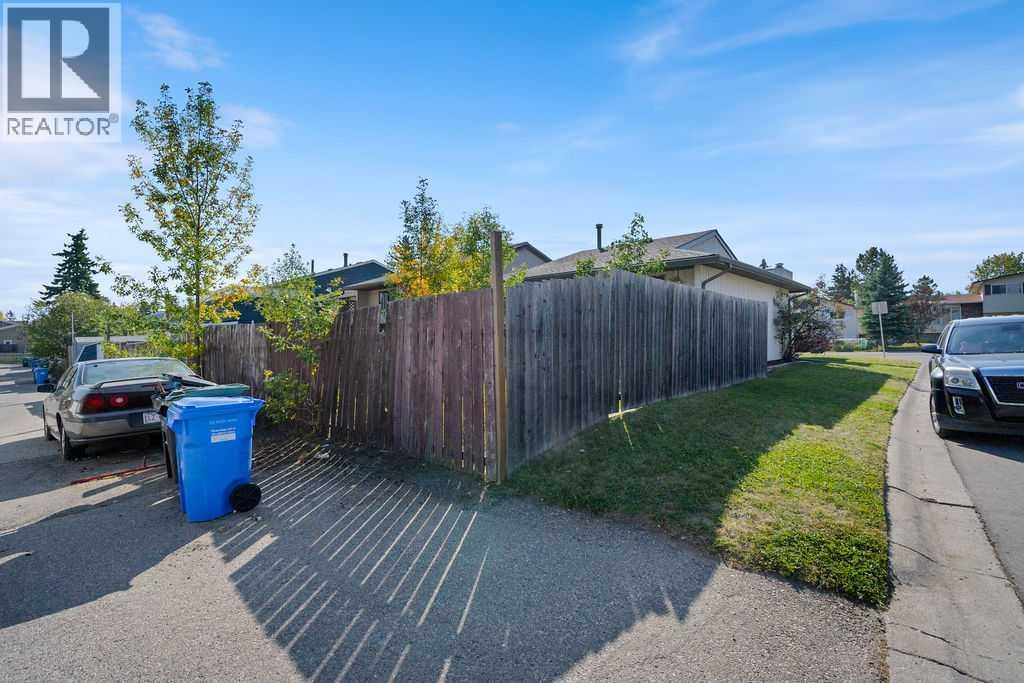 Single Family House Bungalow for Sale in   Avenue NE Pineridge Calgary 