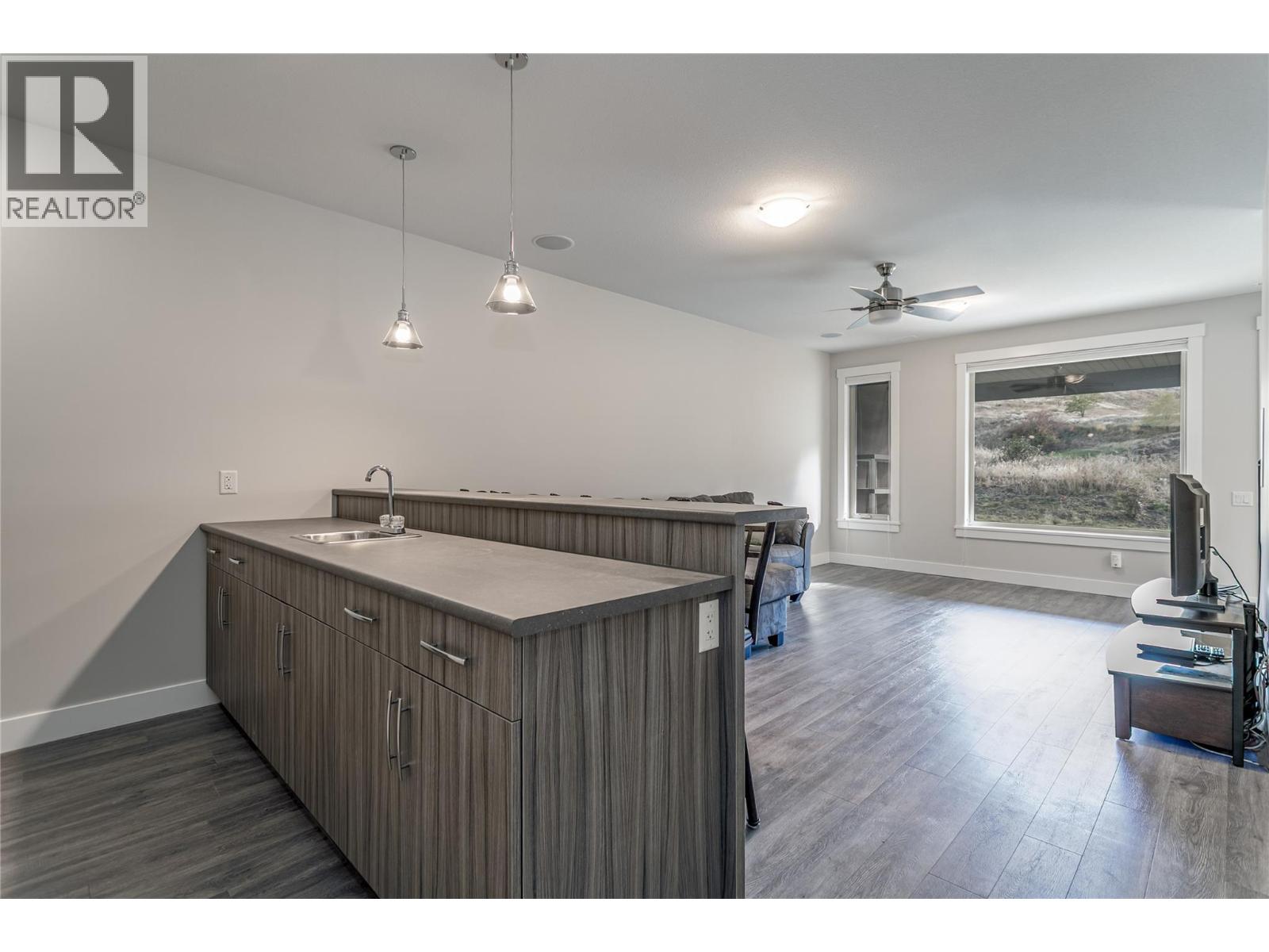 30 1836 TOWER RANCH Boulevard, Kelowna