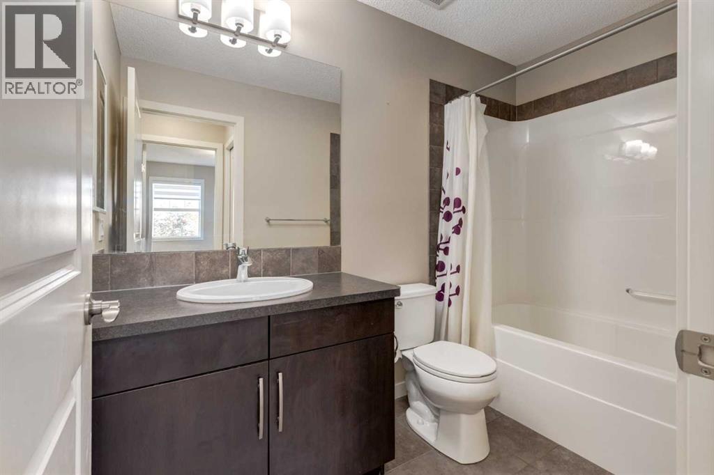 Single Family House for Sale in  New Brighton Grove SE New Brighton Calgary 