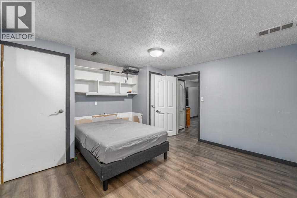 Single Family House Bungalow for Sale in   Avenue NE Pineridge Calgary 