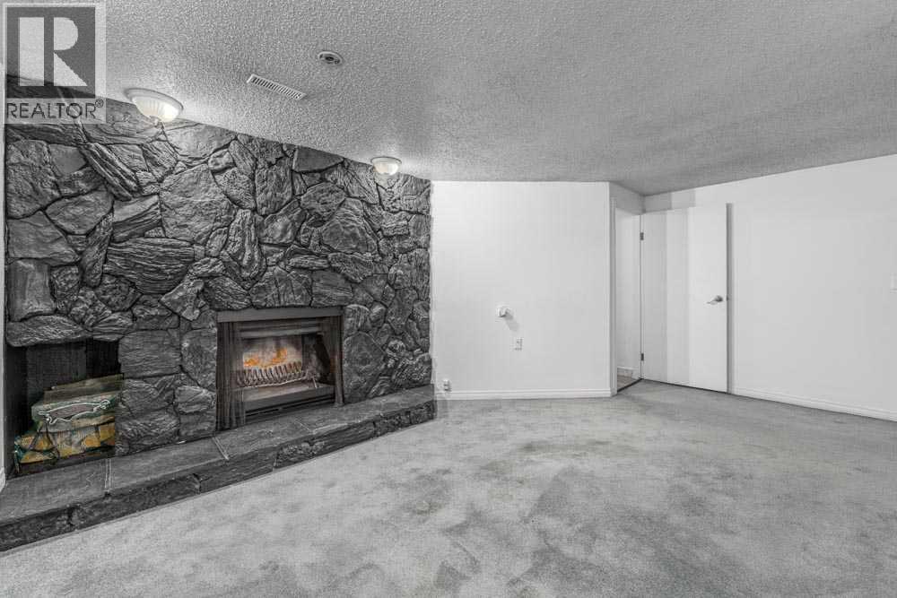 Single Family House Bungalow for Sale in   Avenue NE Pineridge Calgary 