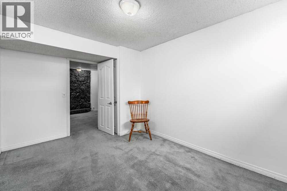 Single Family House Bungalow for Sale in   Avenue NE Pineridge Calgary 