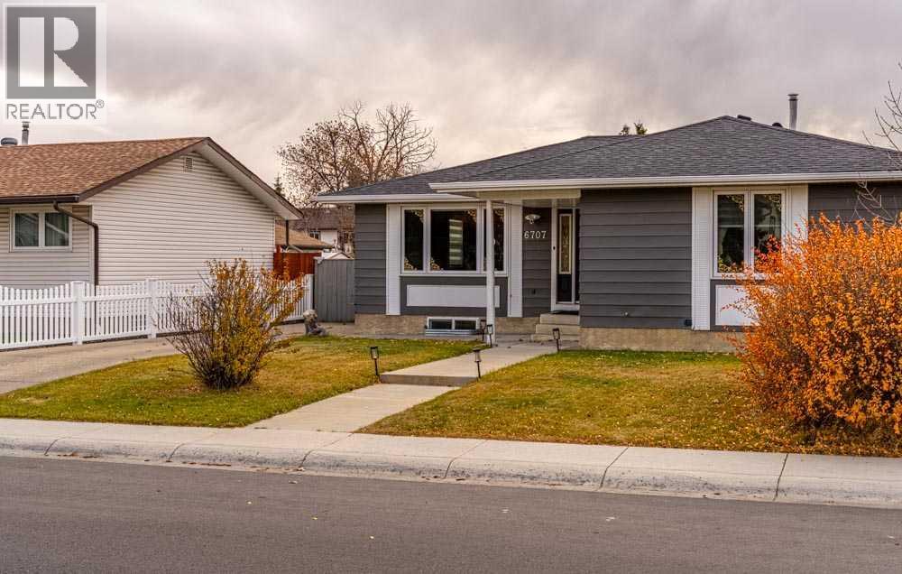 Single Family House Bungalow for Sale in   Avenue NE Pineridge Calgary 