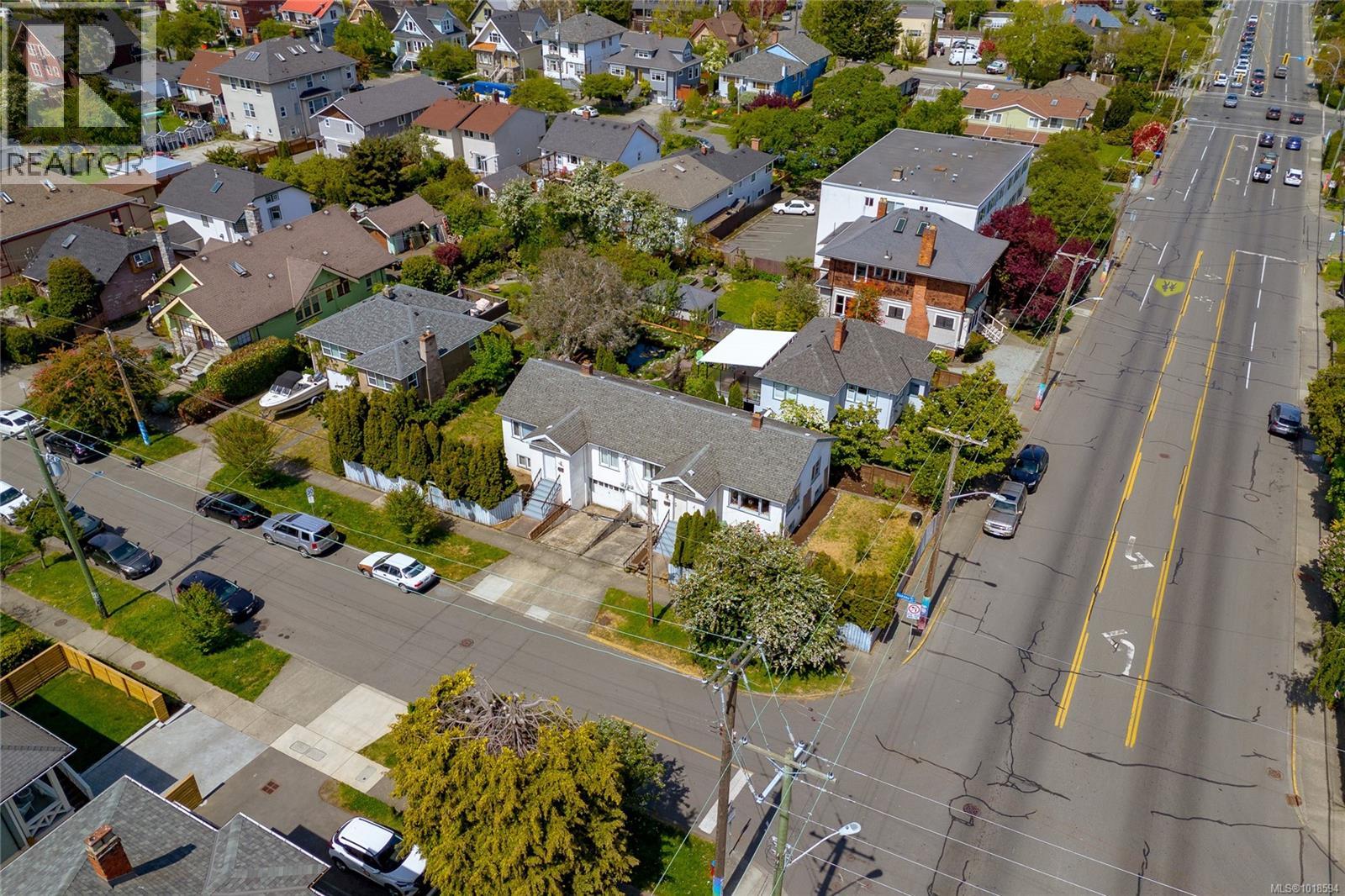 1060+1062 QUEENS AVE - 5