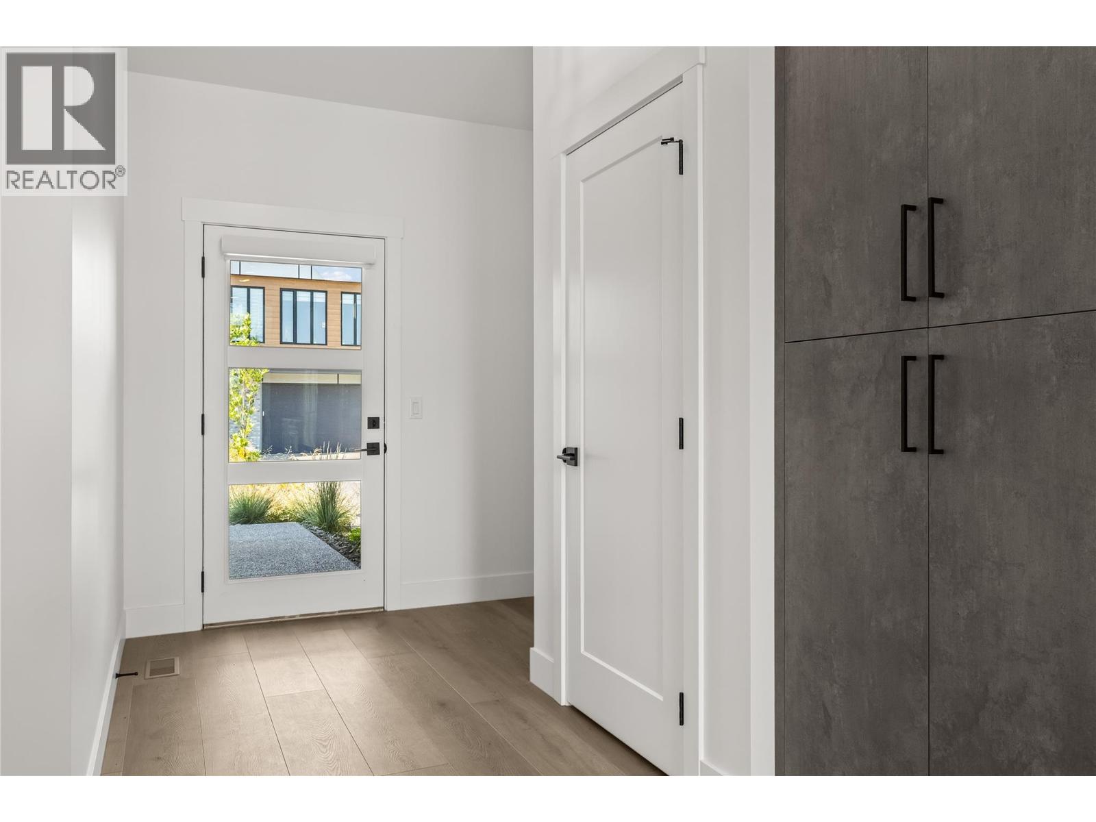 2835 Canyon Crest Drive Unit# 7, West Kelowna