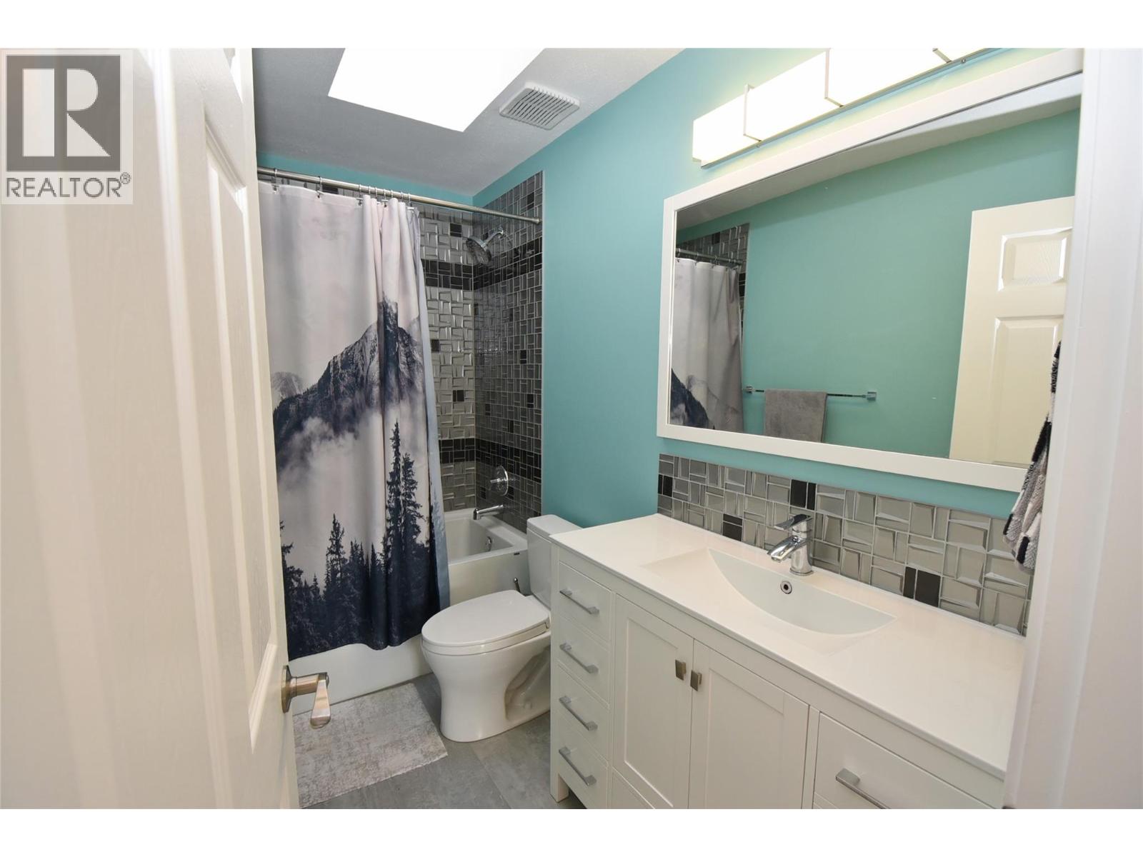  6427 Spencer Road, Kelowna