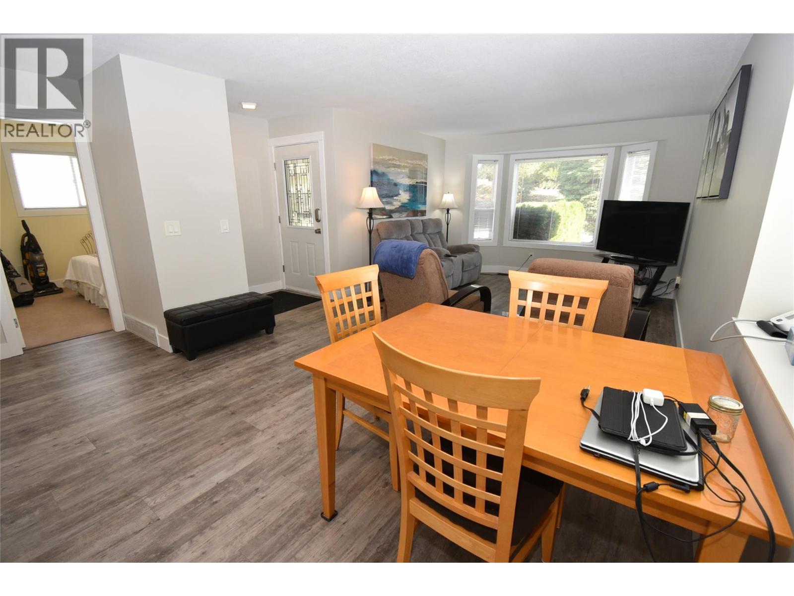  6427 Spencer Road, Kelowna