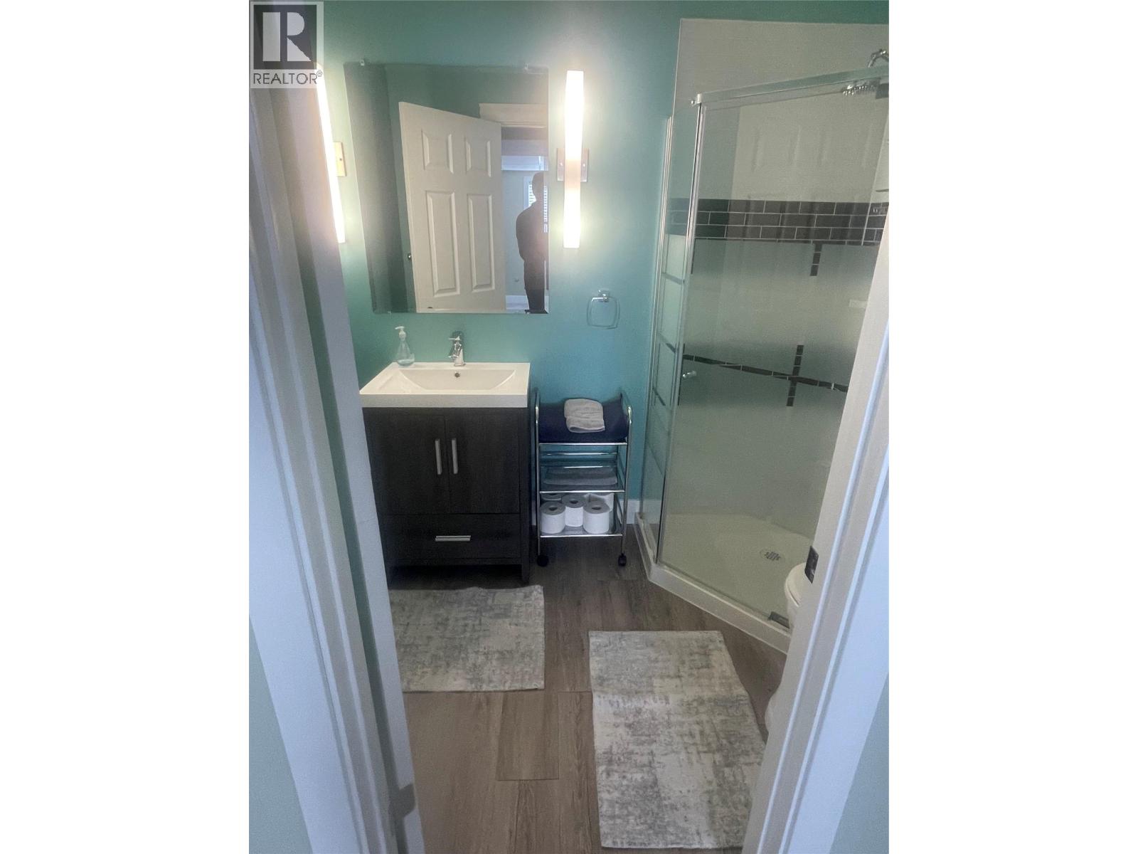  6427 Spencer Road, Kelowna